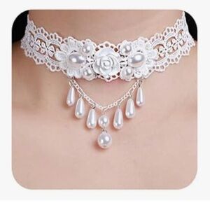 Elegant White Lace Choker Necklace
